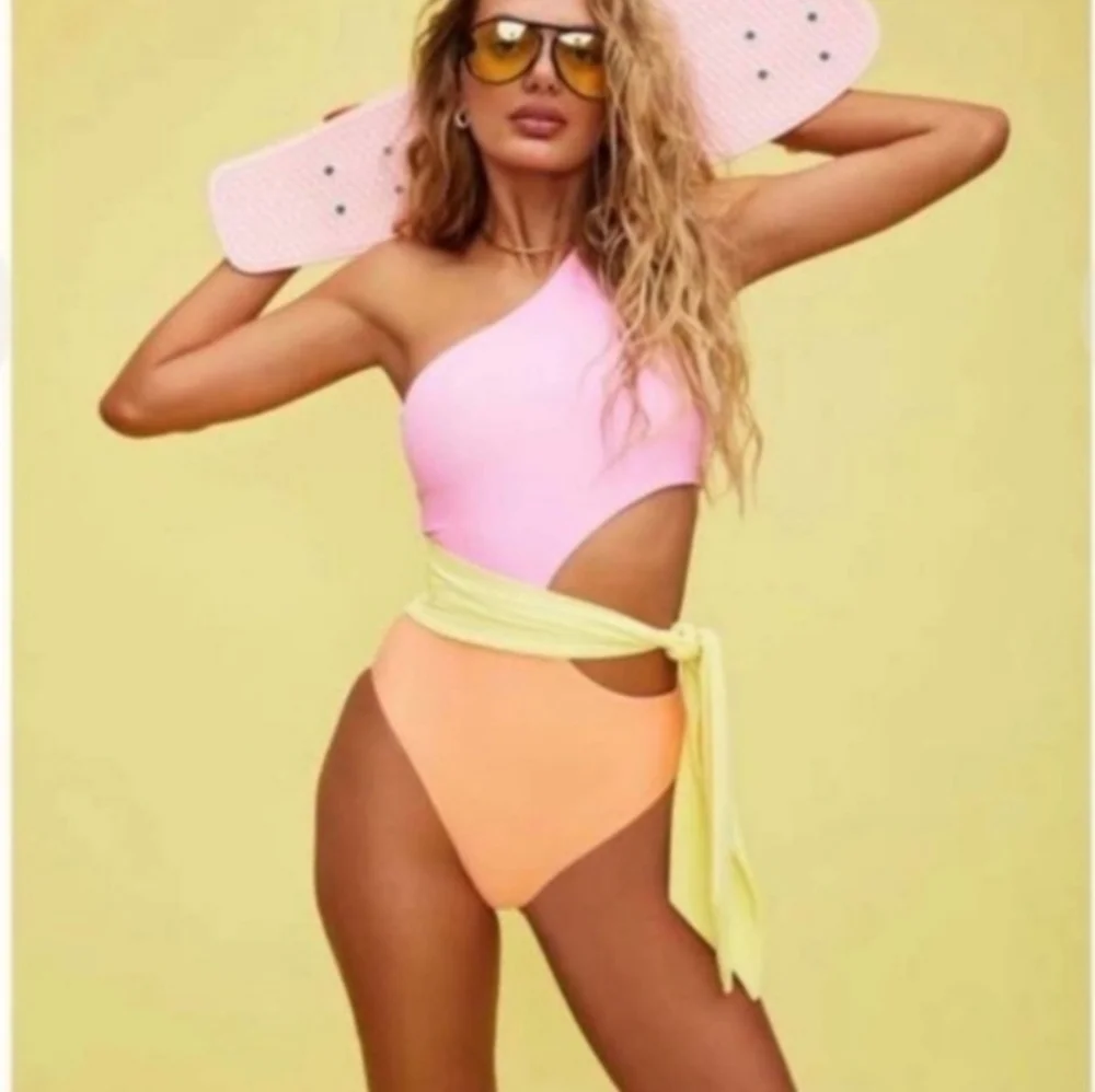 New!Beach Riot Carlie Fruity Colorblock One Piece Swimsuit - Picture 1 of 13